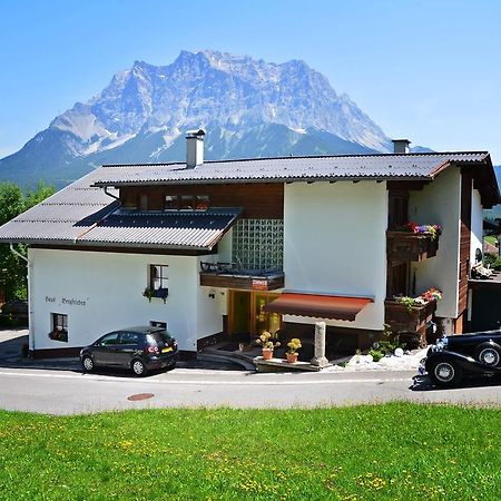 Haus Bergfrieden Hotel Lermoos Eksteriør billede